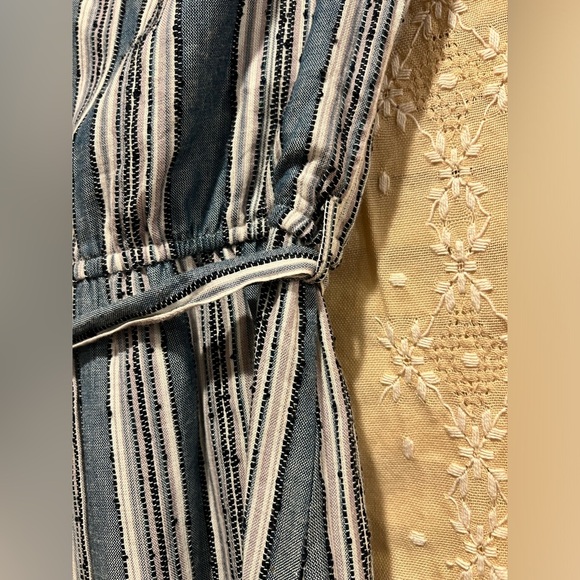 Blue Rain Wrap Style Dress Womens Size Medium - Picture 3 of 5